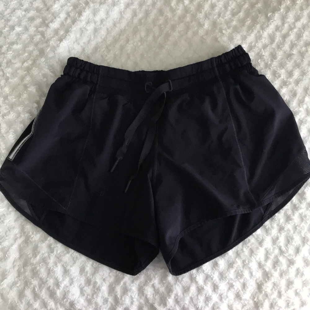 Lululemon Hotty Hot Short 4’’